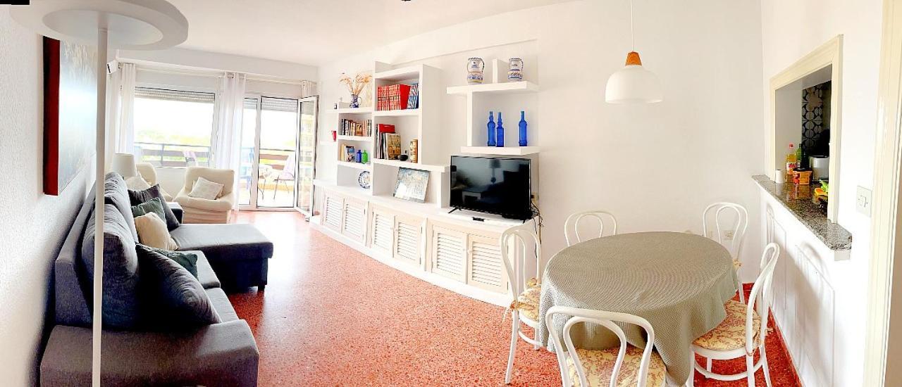 Roquetas De Mar: Seafront Terrace With Pool & Parking * Roquetas de Mar
