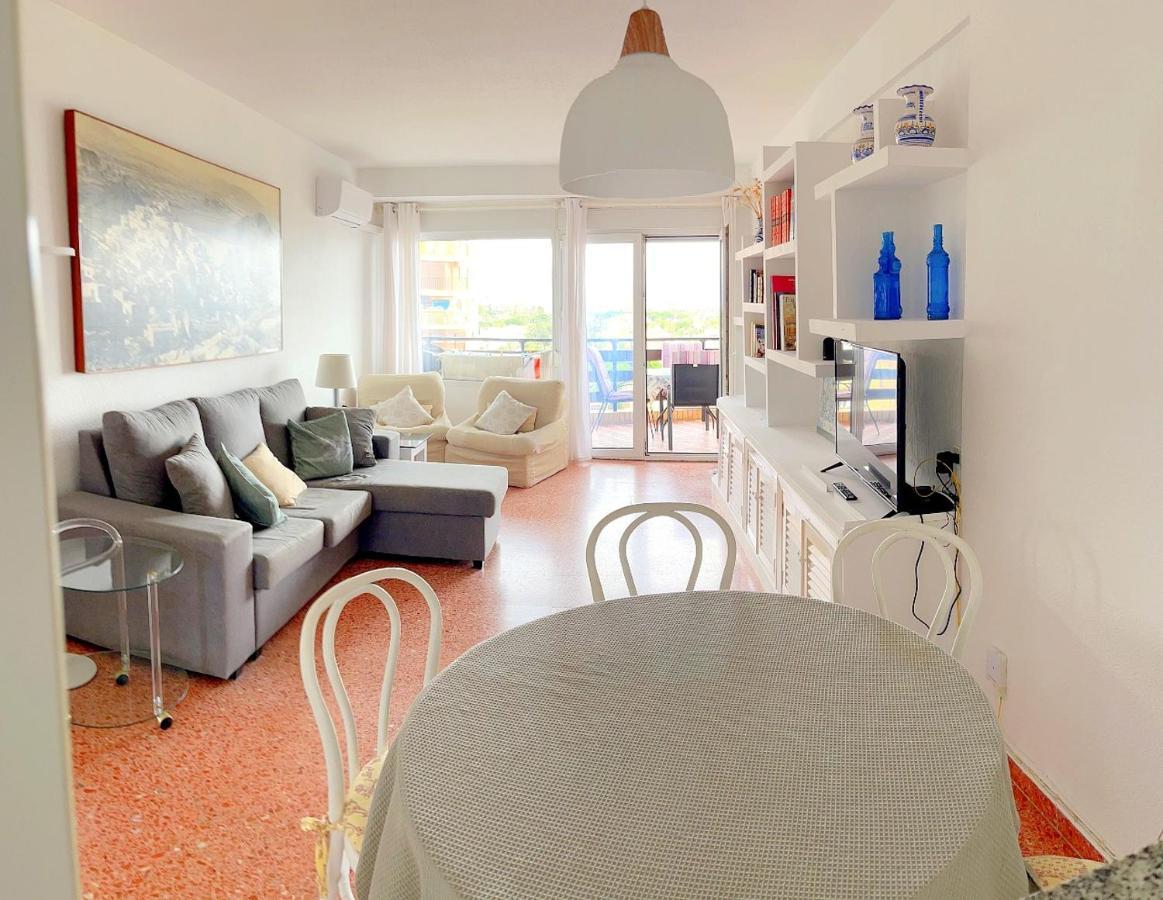 Apartment Roquetas De Mar: Seafront Terrace With Pool & Parking